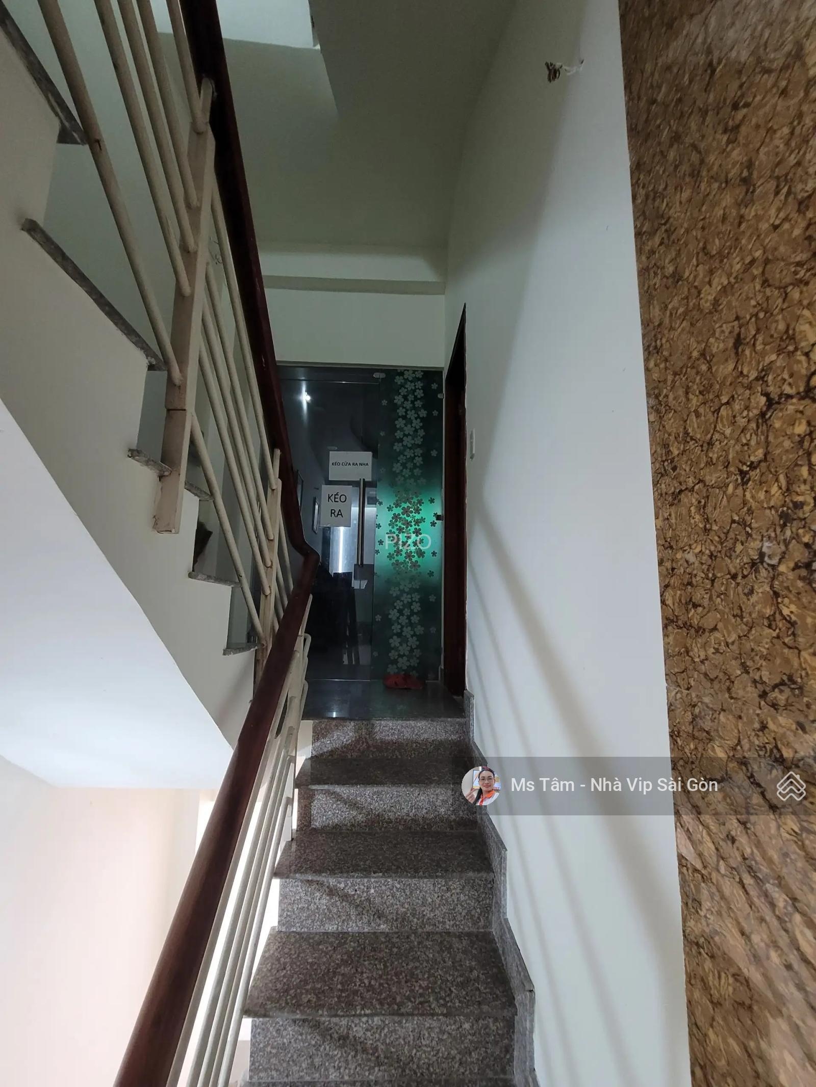 Mặt tiền Nguyễn Văn Trỗi, Phú Nhuận 23 tỷ giảm còn 20,5 tỷ nhà đẹp 8 tầng + thang máy hiếm tầm giá