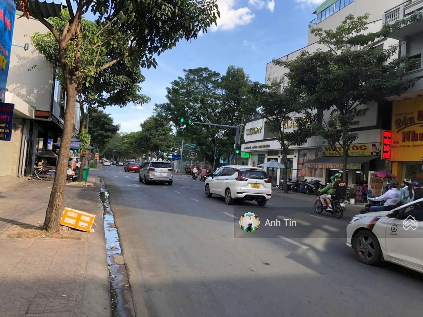 MTKD khan hiếm! Bề ngang gần 9m ngay CMT8 Q. Tân Bình, nhà 3 tầng, giá chỉ 32 tỷ còn TL