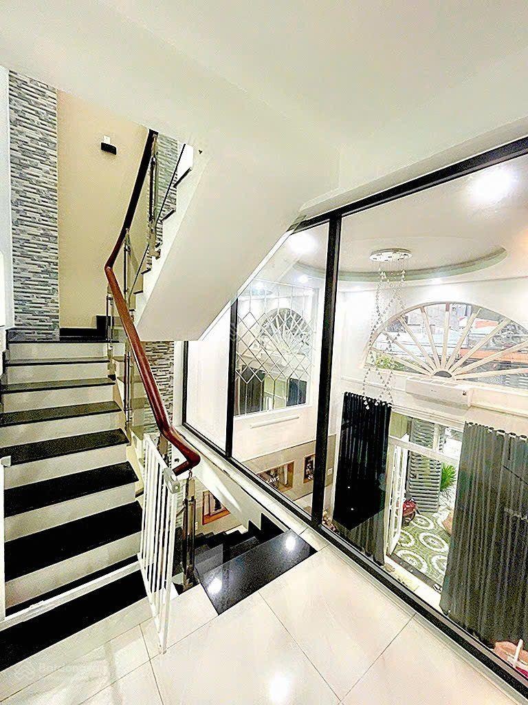 Bán nhà 147m2 - 3 tầng - 6pn TMT1 - P.Trung Mỹ Tây - Q12