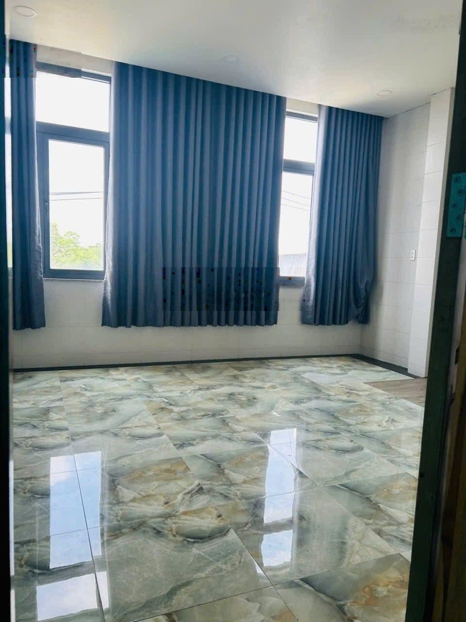 Nhà 3 tầng 5PN sân đậu oto - đường 160 P Tăng Nhơn Phú A - Quận 9