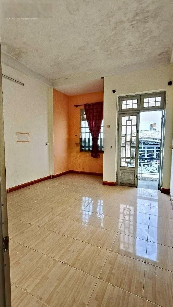 4.5 tỷ nhà lô góc, 2 tầng, Võ Văn Ngân, Thủ Đức