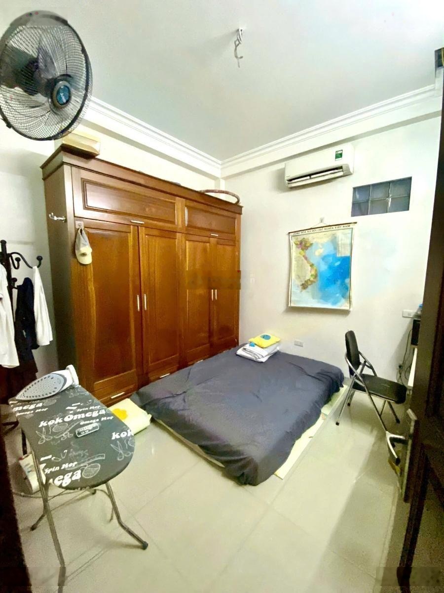 Hiếm thật! Ngõ 132 Cầu Diễn nhà dòng tiền 7 phòng chỉ 6.9 tỷ. 5 tầng dân xây, sổ đỏ đẹp, gần ô tô