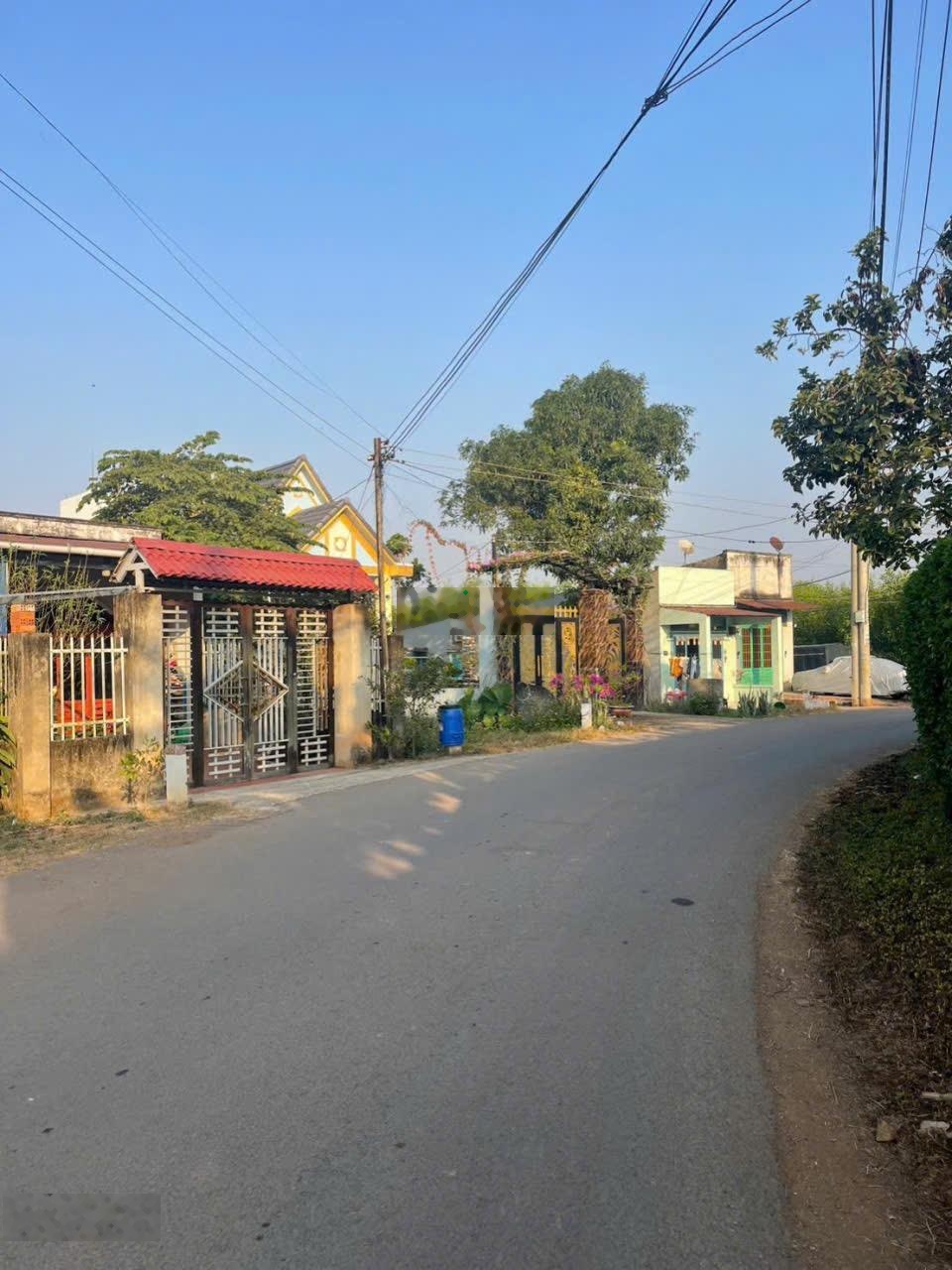 Chỉ 2 tỷ 570 triệu - sở hữu biệt thự nhà vườn 2121m2 tại Trảng Bom - đất ở 100%