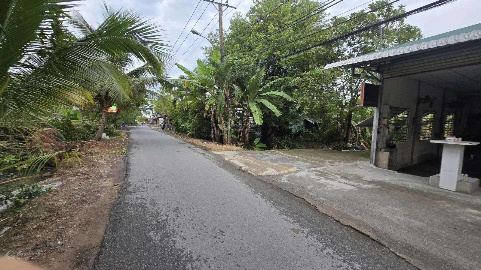 Chủ cần bán gấp lô 1 sẹc đường 164 giá 1,8 tỷ giảm bán trước tết.