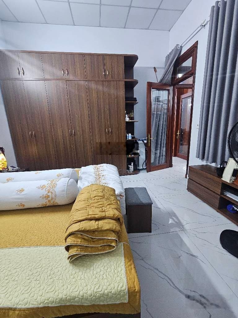 Nhà rộng H3G ngang 5,55m sát hẻm xe tải Huỳnh Văn Nghệ 114m2, P.15, Tân Bình, 9 tỷ