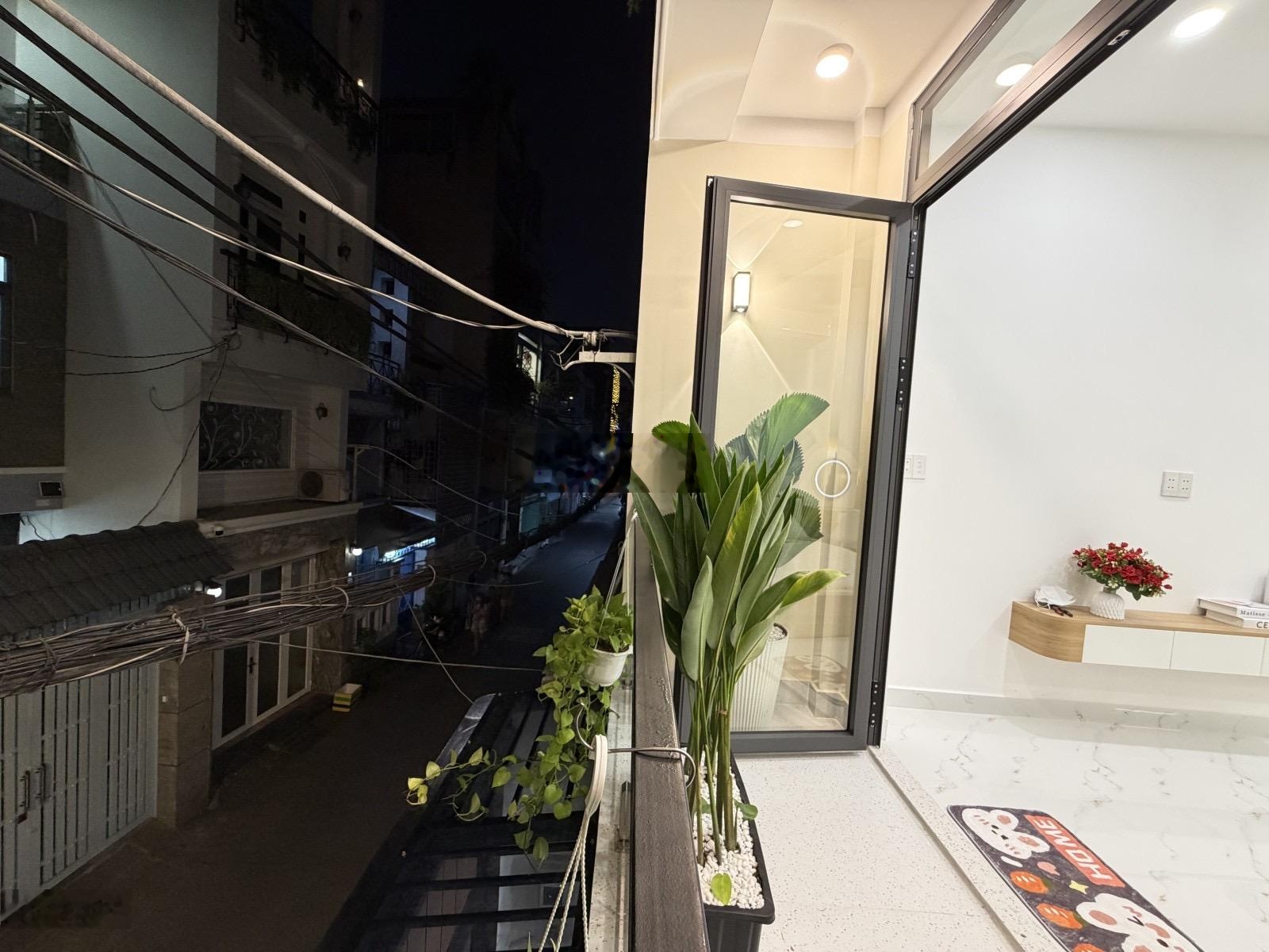 55m2 - ngang 4m thích quảng đức phú nhuận mới đẹp - hẻm xe hơi 6m né nhau giá chỉ - 9,8 tỷ tl