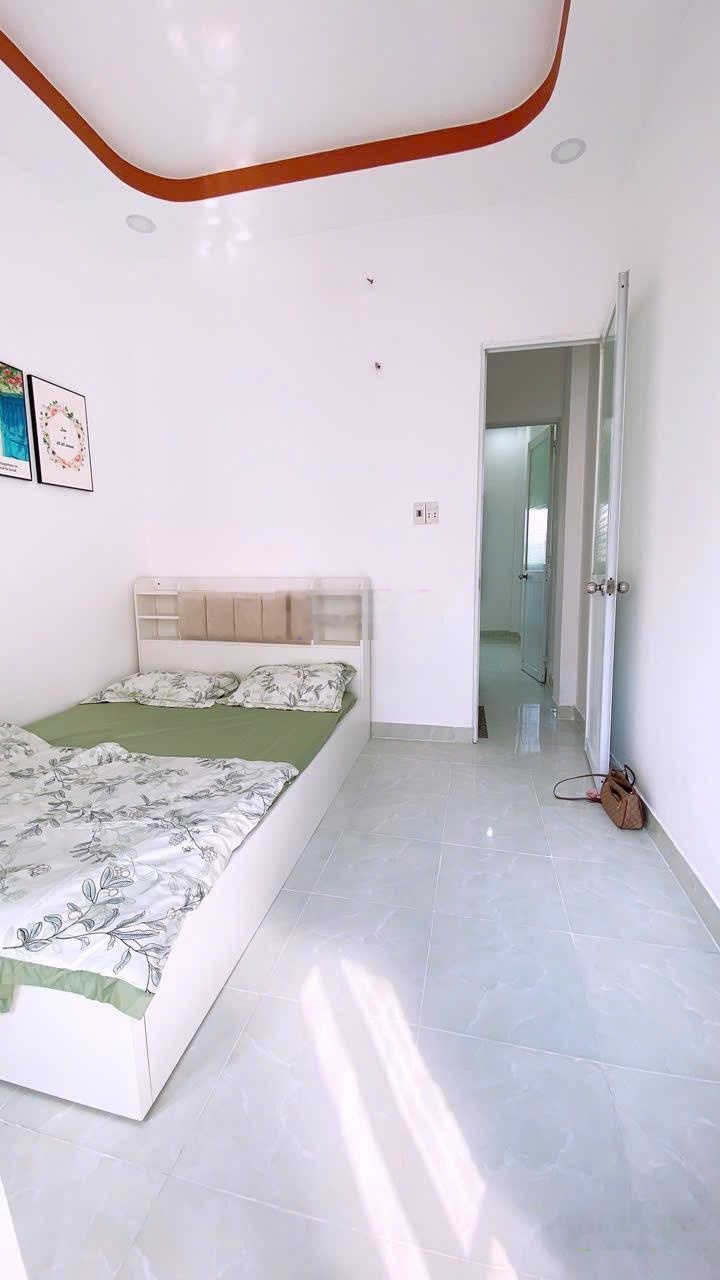 Bán nhà sổ chung Thạnh xuân, 1 trệt 1 lầu đất thổ cư