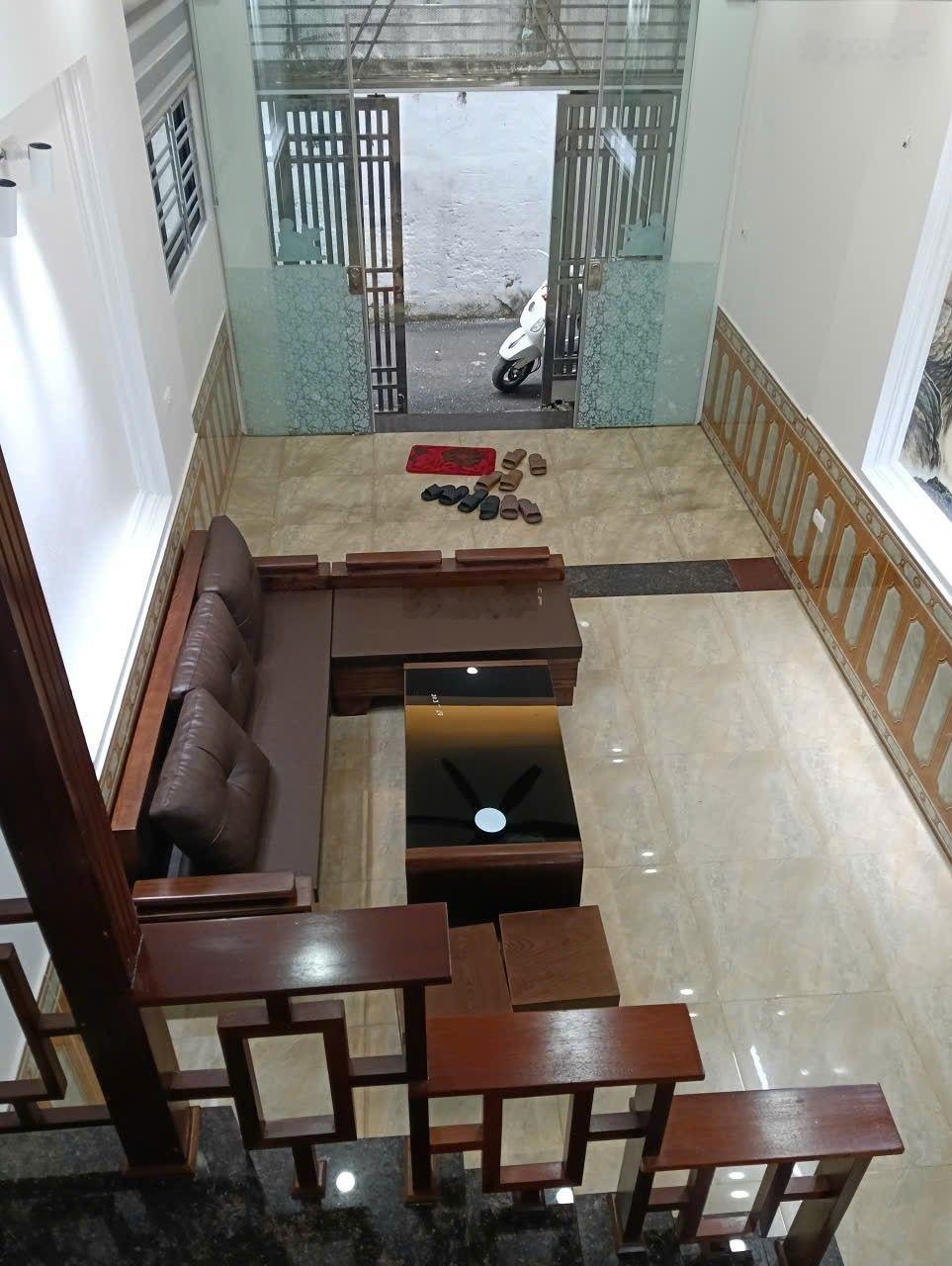 Nhà mới đường chiến thắng cuối năm siêu rẻ, 20m ra mặt phố