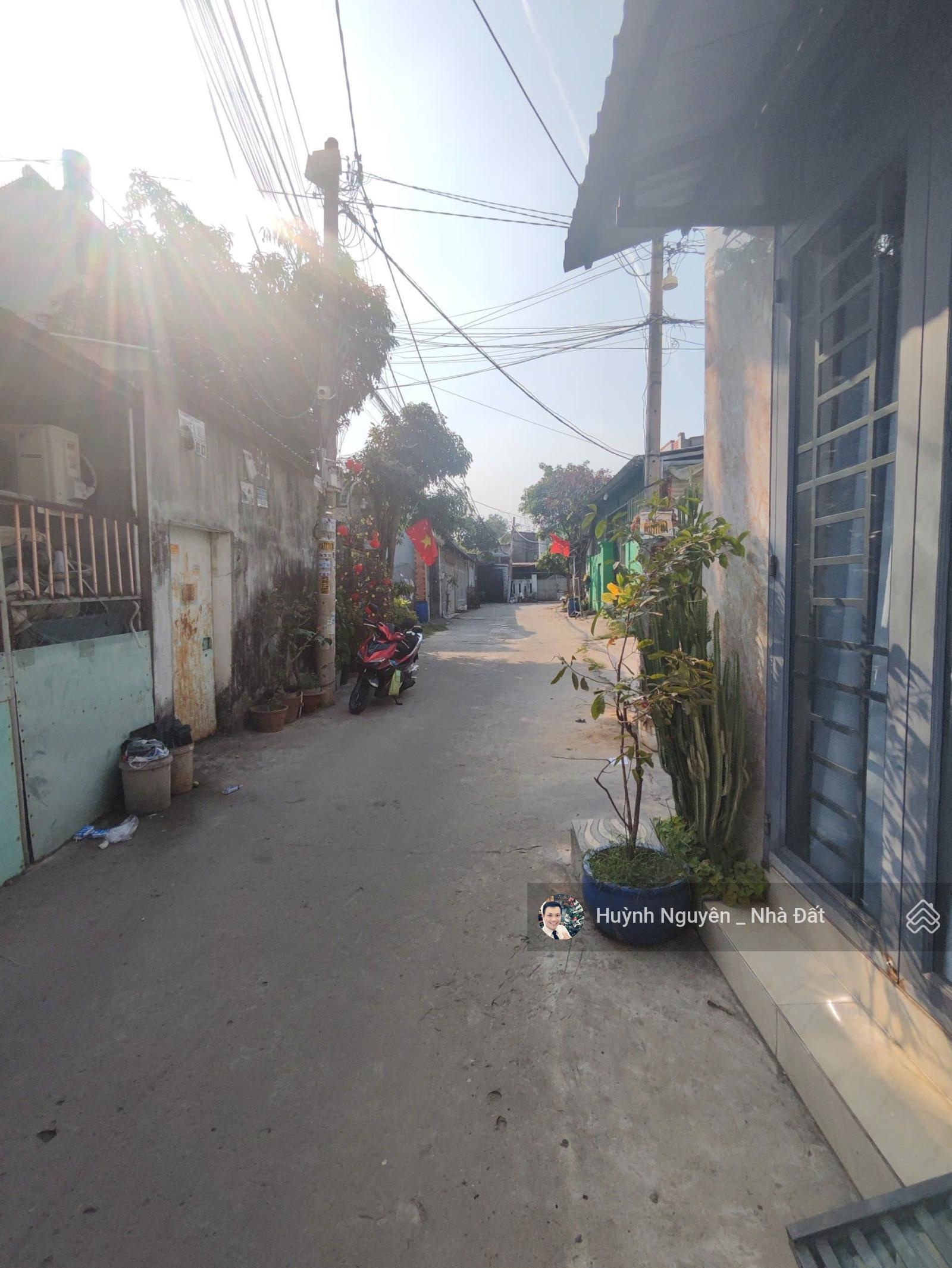 Chủ cần bán gấp đất Tân Hiệp 29 - Hóc Môn - full thổ cư 122m2 - xe hơi đỗ cửa - chỉ 3.85 tỷ