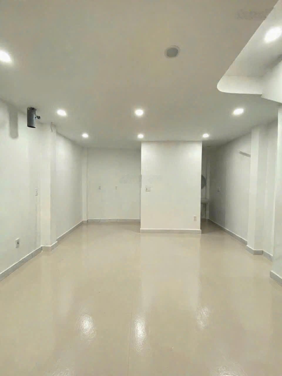 Bán nhà hẻm 1025 Hậu Giang, P.11, Q.6, DT 4.5 x 7.3m, NH 4.8m, 1 lầu, giá 3.5 tỷ