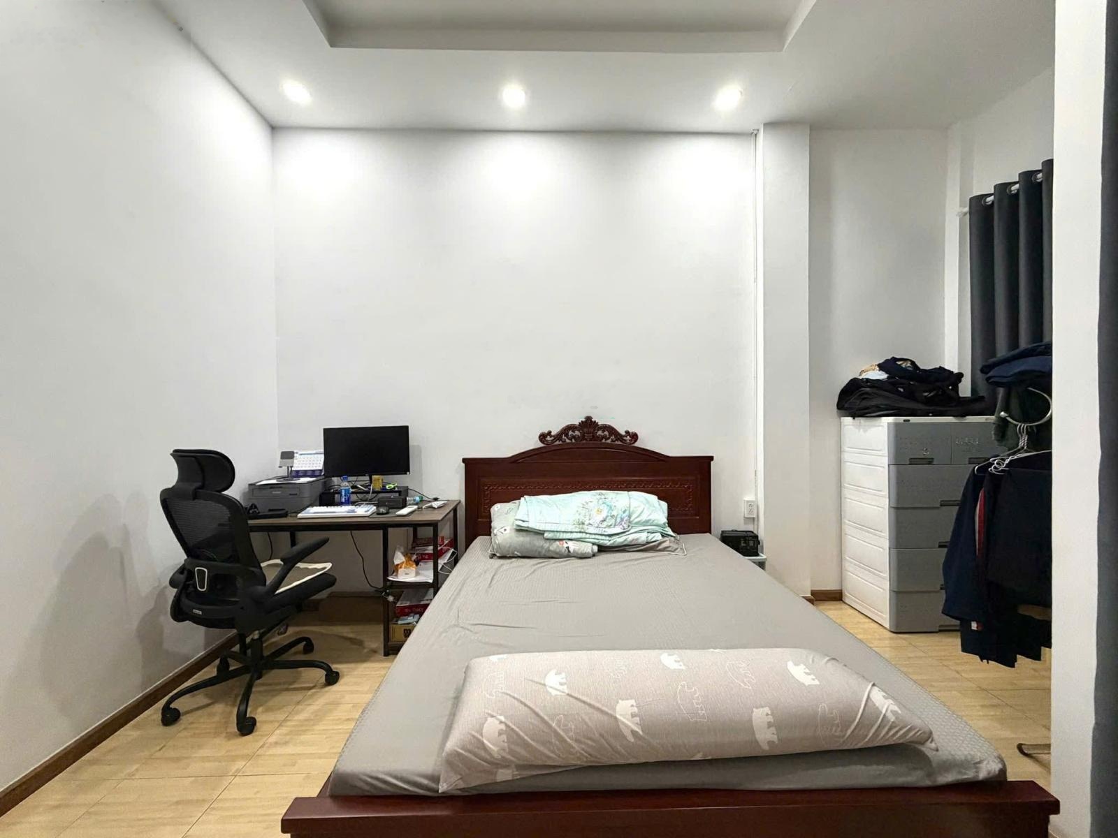 Bán nhà riêng tân phú - độc lập - hẻm xe hơi - 4x17m2 -c4 tiện xây mới