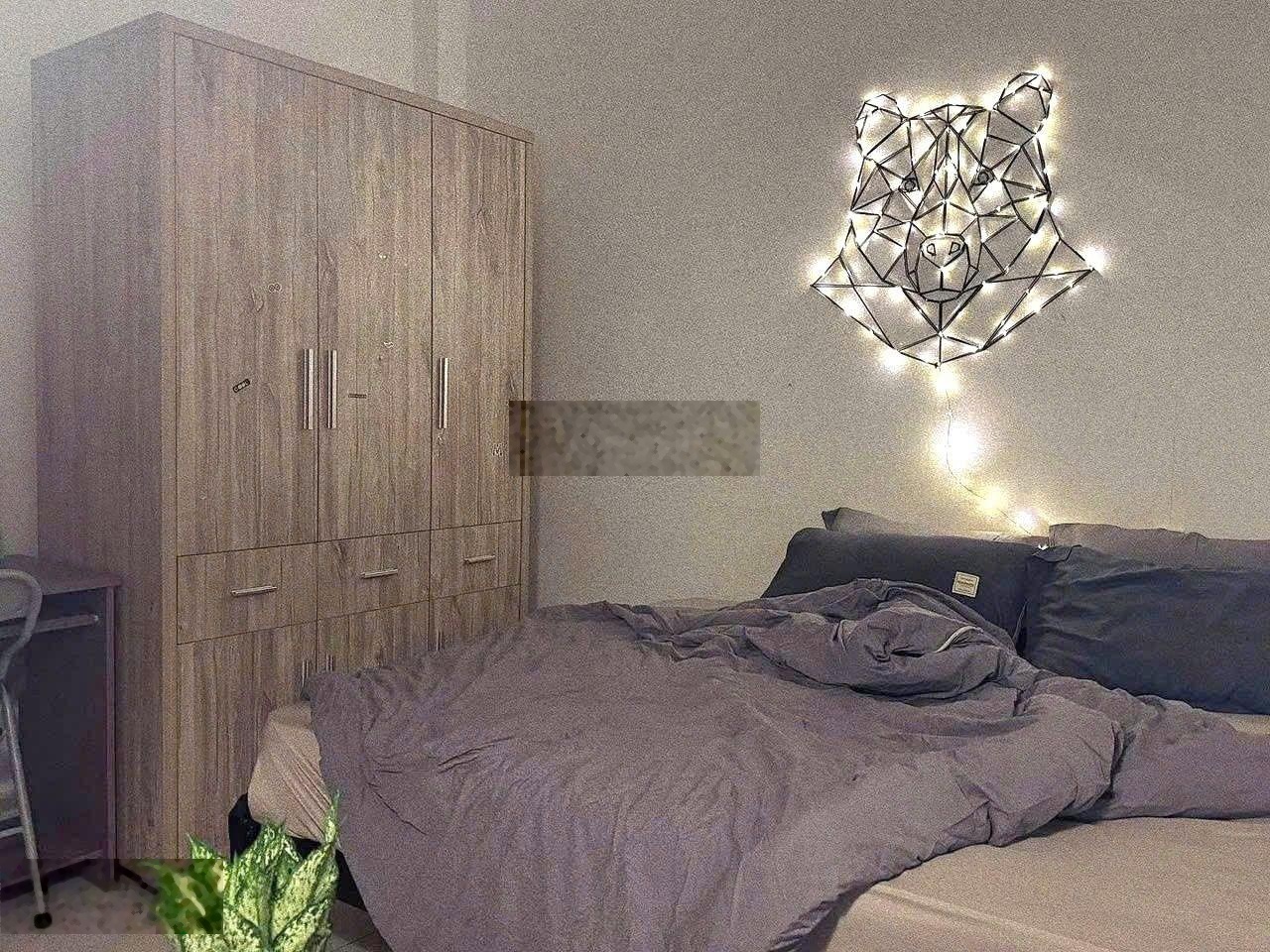 Ô tô đậu cửa - Hoàng Hoa Thám 3,5 x 11 vuông vức 4 tầng 5pn 5wc nhỉnh 8 đ