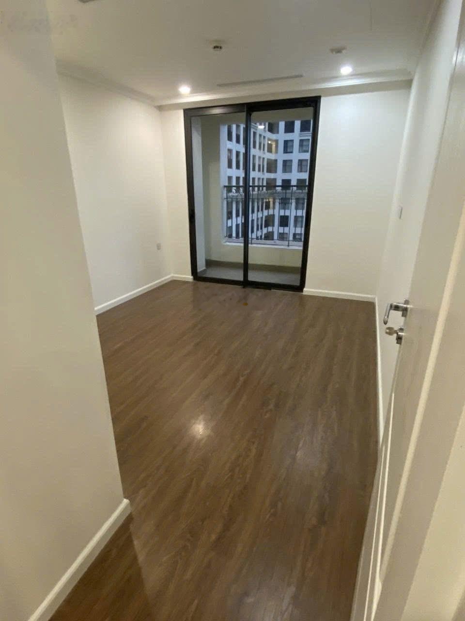 (ẢNH THẬT)Cho thuê 3PN 100m2 đồ nguyên bản Sunshine Garden nhà mới giá chỉ 12tr/th -LH e 0812395555