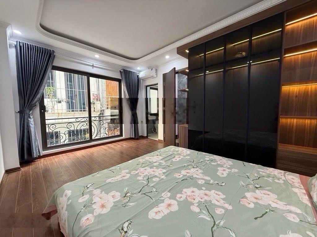 Cần bán nhà phố Võ Thị Sáu, ngõ thoáng rộng, vài bước ra công viên Võ Thị Sáu. 45m2 x 5 tầng