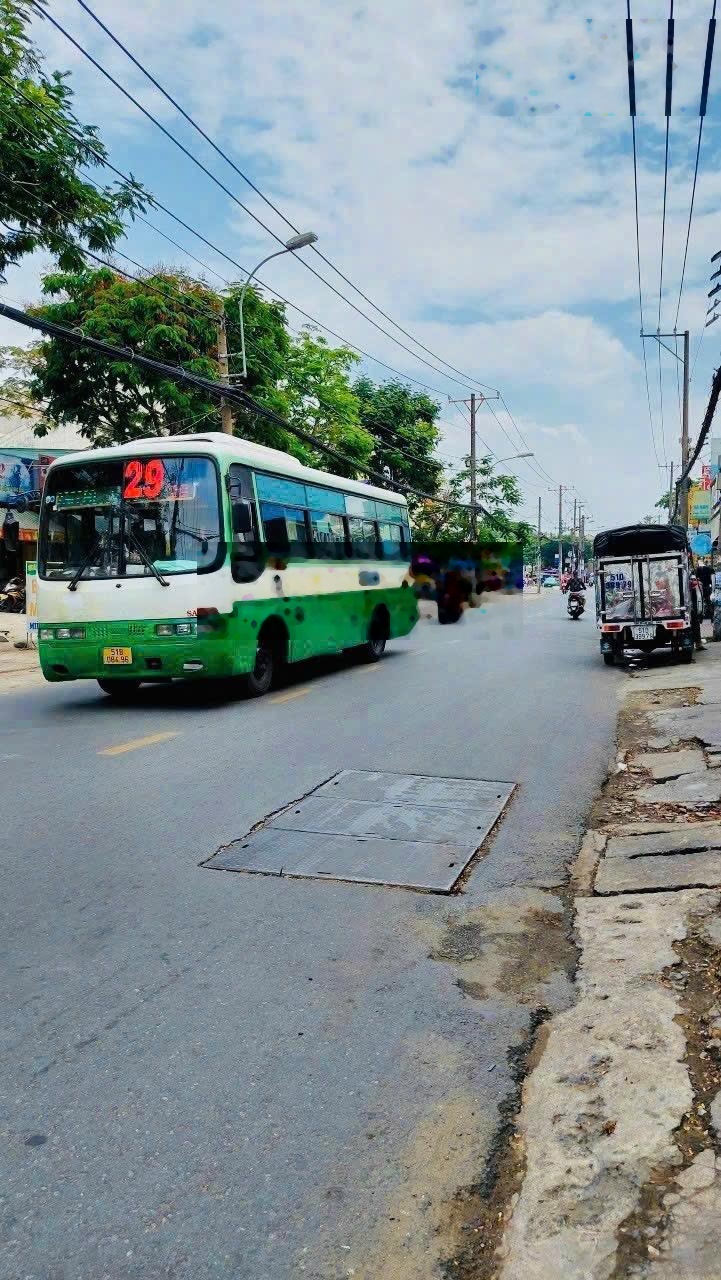 Chính chủ gửi bán lô đất mt đường số 7 phường bình trưng đông Q2 cũ. Tp HCM