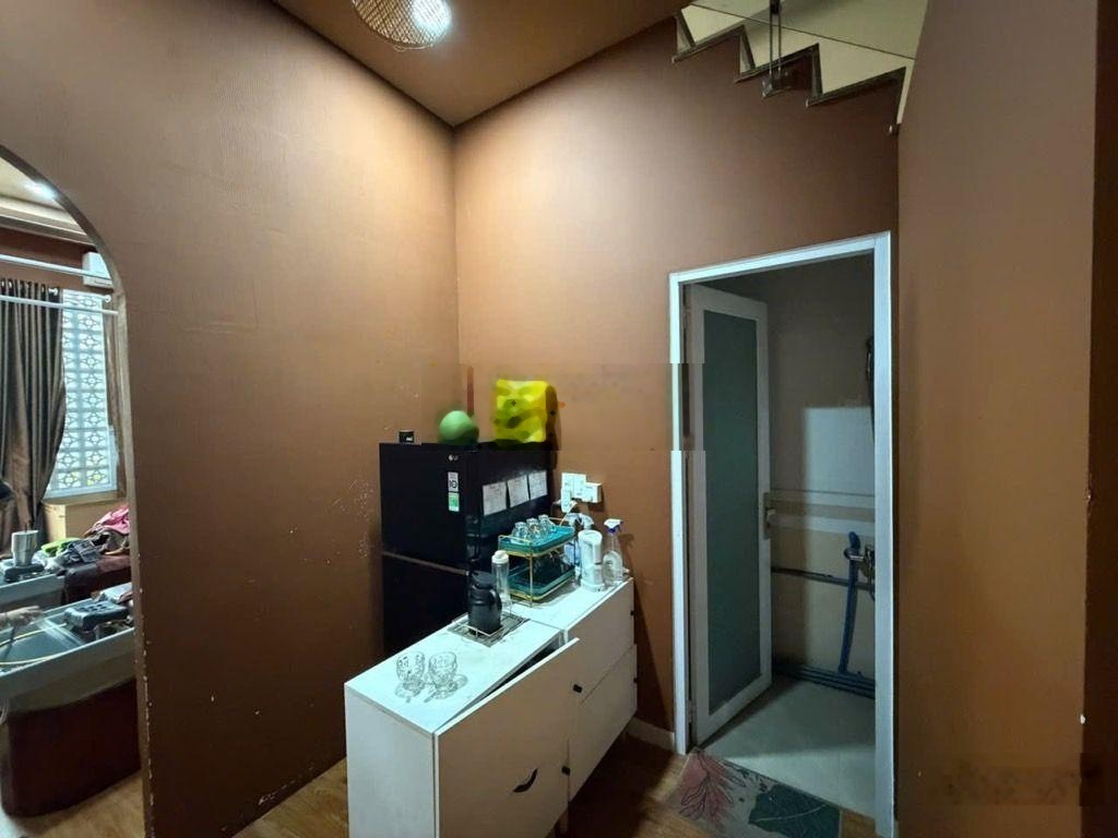 Cần bán - nhà 4 tầng - sát mặt tiền - hẻm xe hơi thông - DT: 90m2 - 7 tỷ hơn