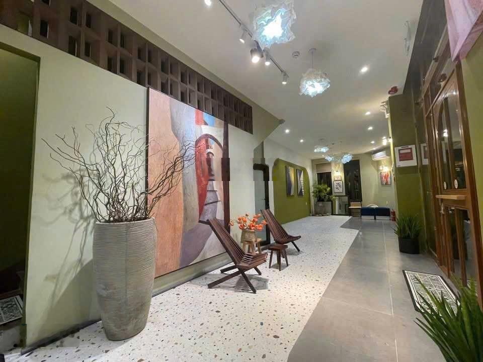 Cho thuê MB riêng biệt kiệt ô tô ngay khu du lịch biển khu An Thượng, DT 60m2 bề ngang, 18m