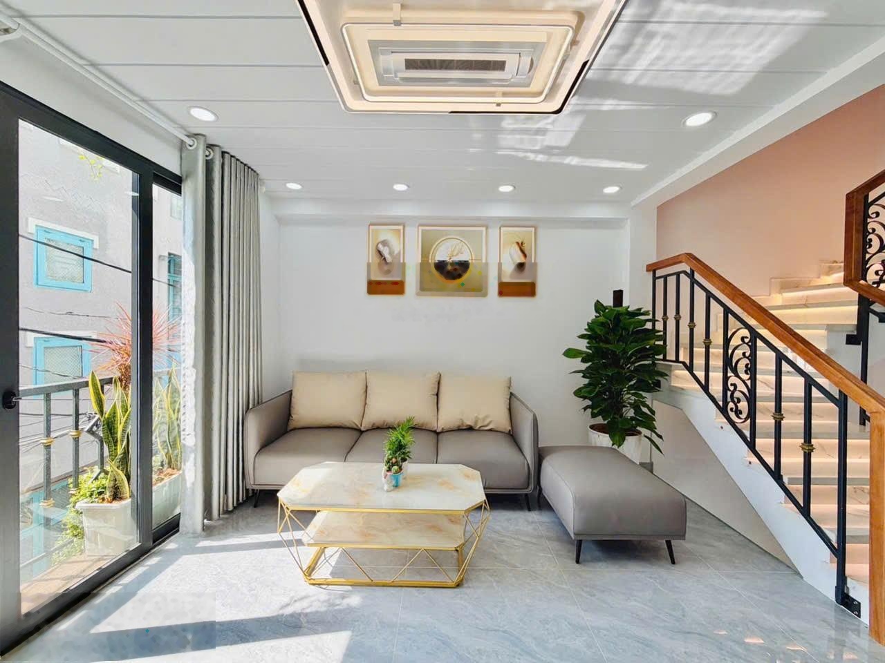 NGUYỄN THÁI SƠN, P. An Nhơn,Gò Vấp(4x10m)Kết cấu: trệt , lững , 3 lầu.Nhà xây mới, hoàn công đầy đủ