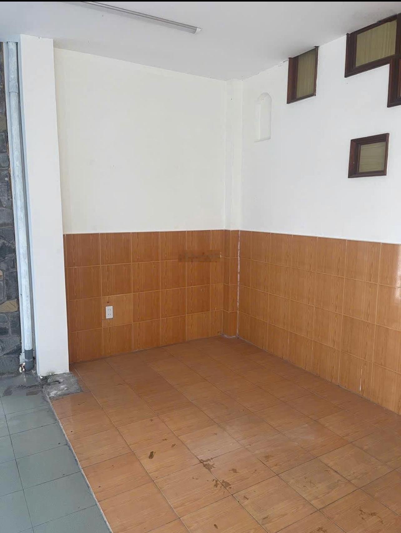 Bán nhà 4 tầng mặt tiền đường Thái Nguyên - Giá bán 16.5 tỷ