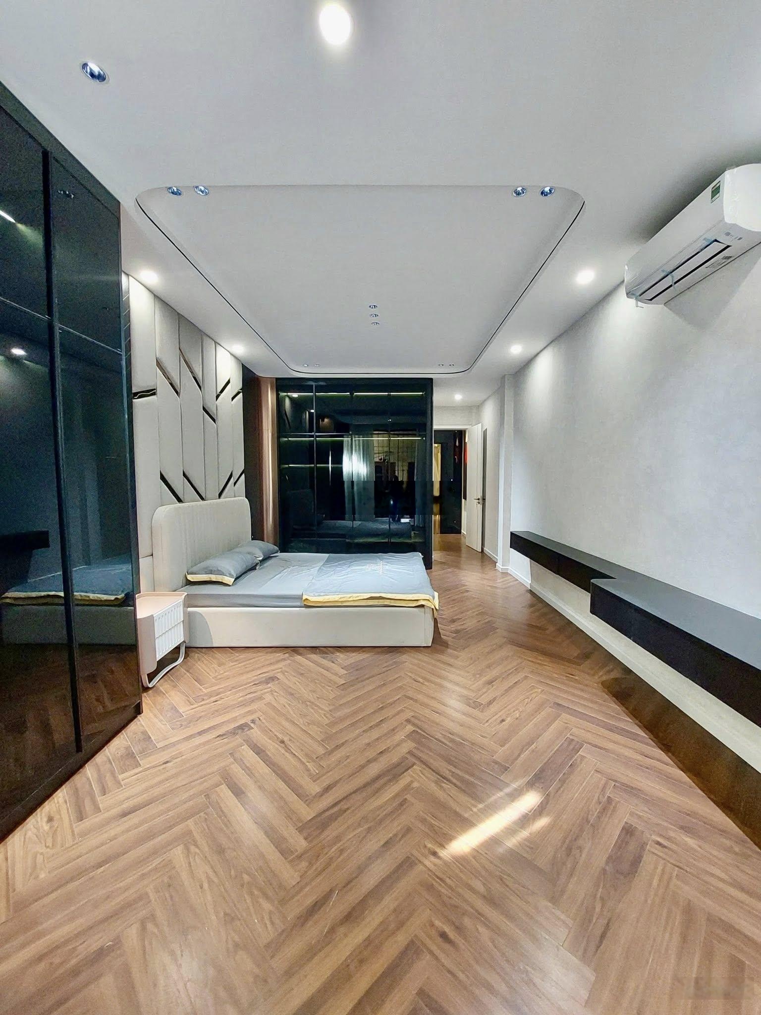 Bán siêu phẩm Yên Duyên - 65m2x 5 tầng thang máy - oto đỗ cổng - view hồ vĩnh viễn - 12.68 tỷ