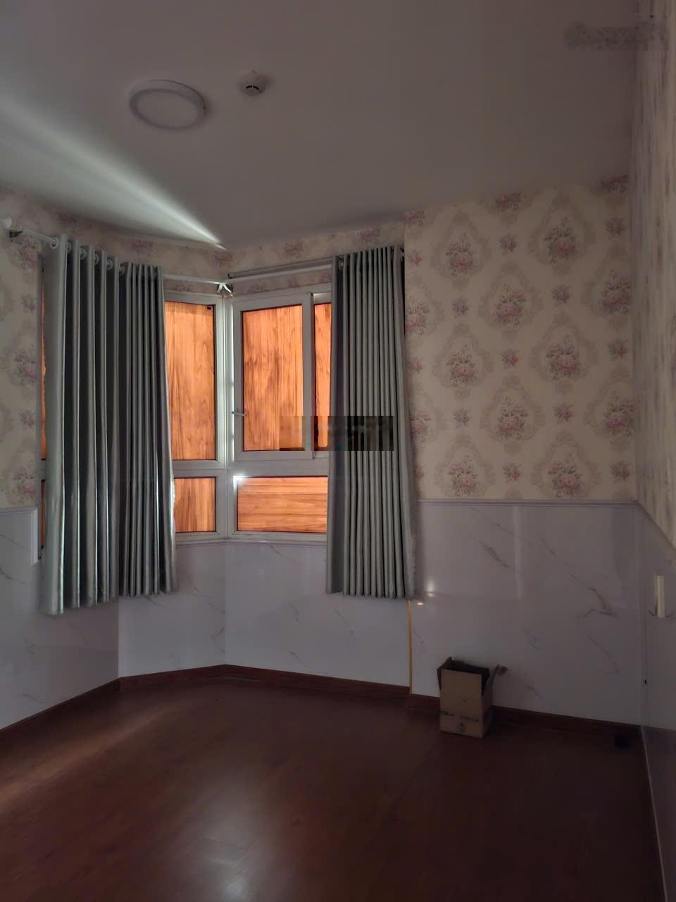 Cho thuê căn hộ Tô Ký Tower Q12, 65m2, căn góc 2PN-2WC, ban công lớn, có nội thất, giá 7 triệu