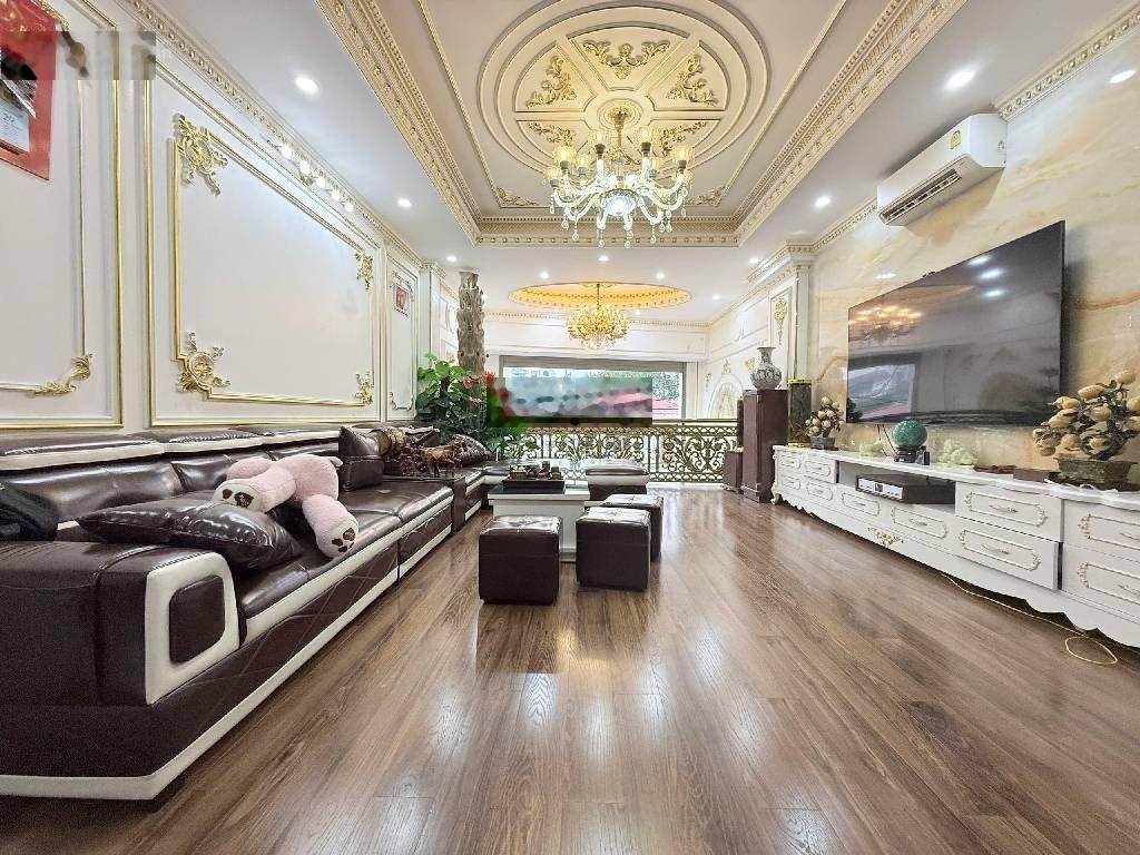 Phú Diễn Dân xây ô tô 7 tầng TM 60m giá Hơn 21 tỷ