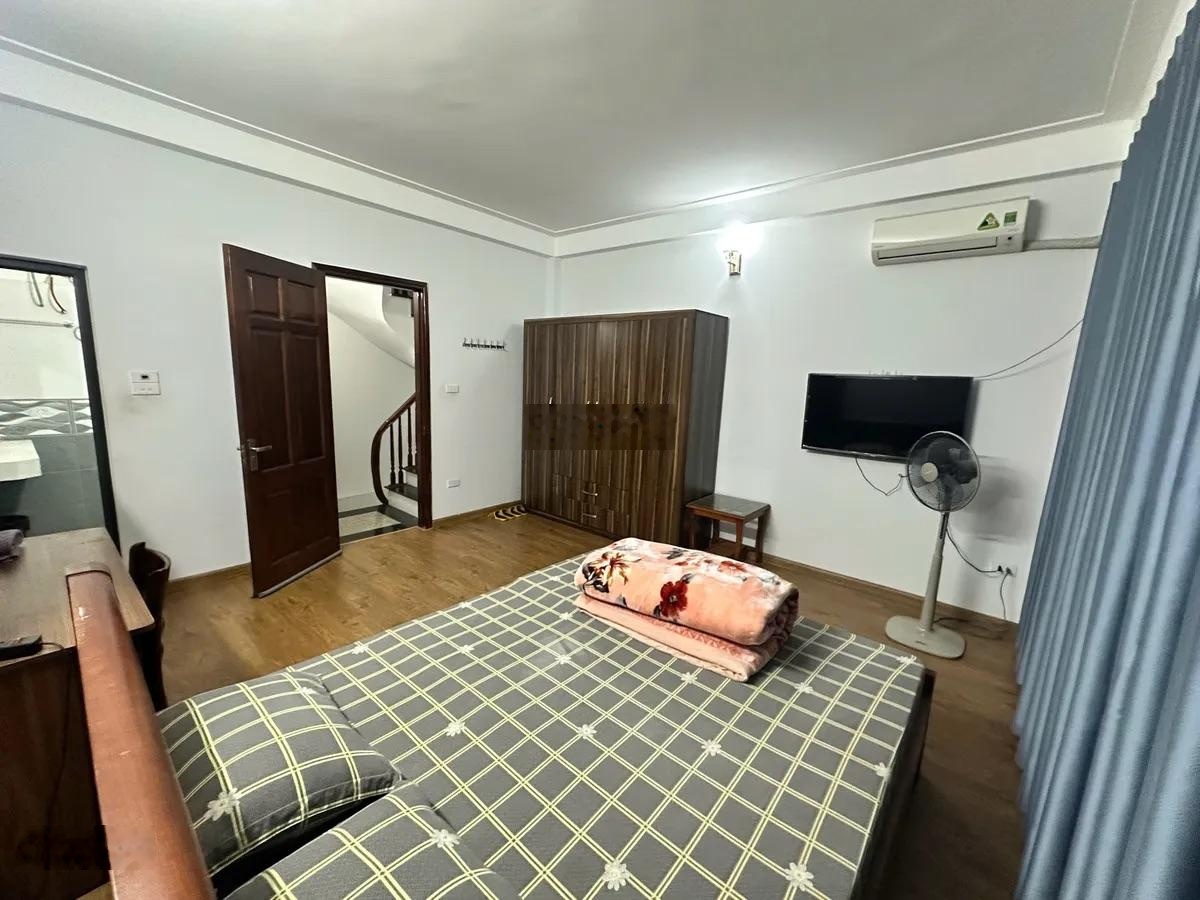 Bán nhà - trần cung - cầu giấy ngõ rộng thoáng 50m ra mặt phố 32m - 5 tầng- mt 4,6m / giá nhỉnh 8