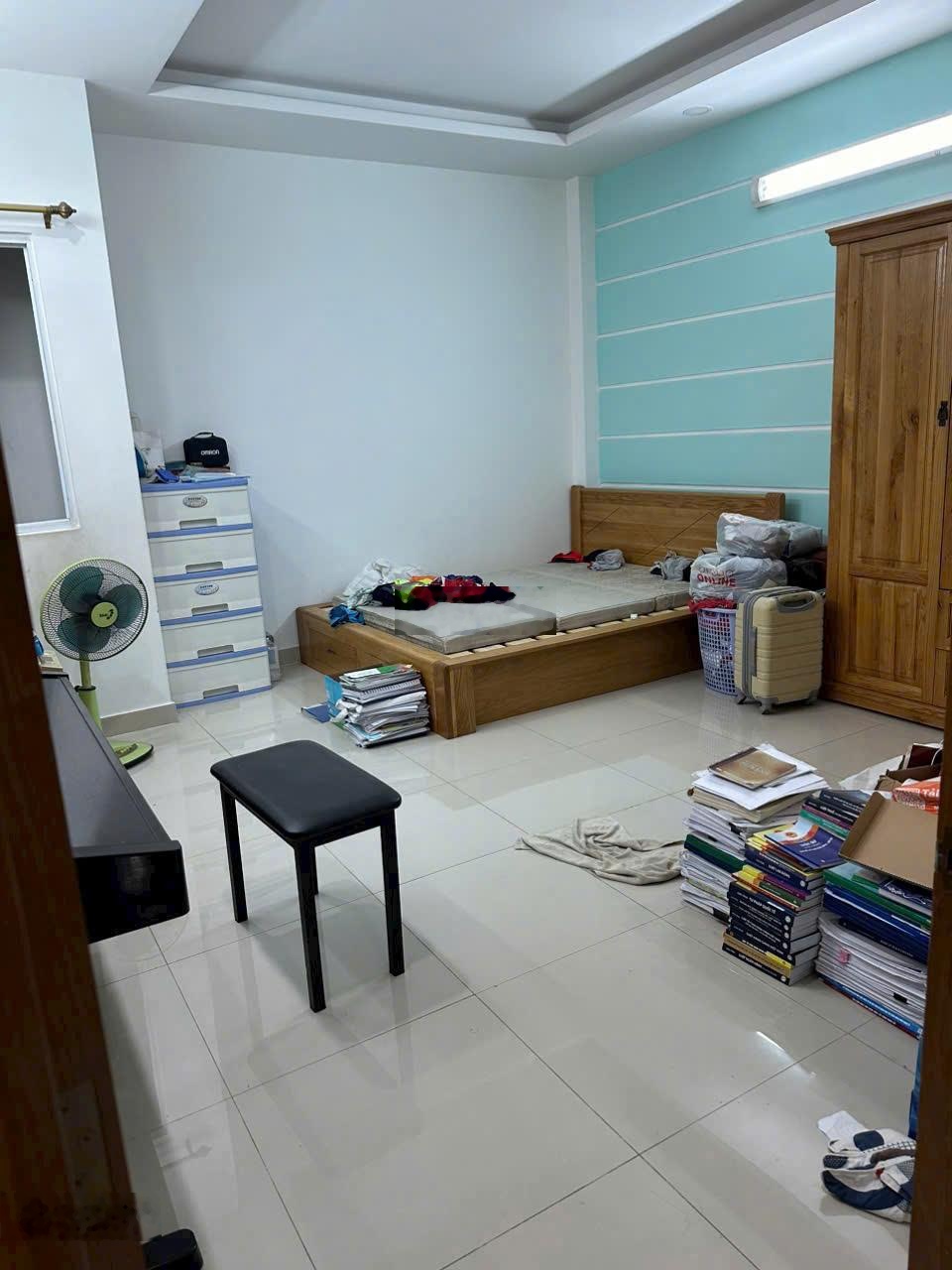 Nhà Chủ Cần Bán, Nhà 2 Tầng Hẻm Xe Hơi - 9 tỷ 5 - Đường Hoàng Trọng Mậu P Tân Hưng Q7.