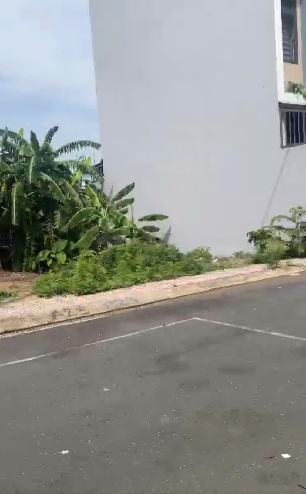 Đất nền oto vào tận đất đường Long Phước Q9 giá 3 tỷ 2 Tl