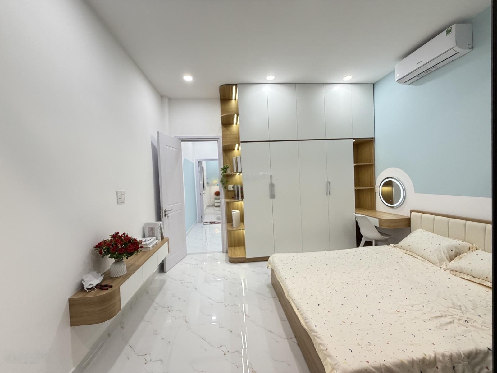 Bán nhà 1/ Thích Quãng Đức Phú Nhuận HXH 3PN có phòng dưới trệt 56m2 (4x14) chỉ 9.7 tỷ