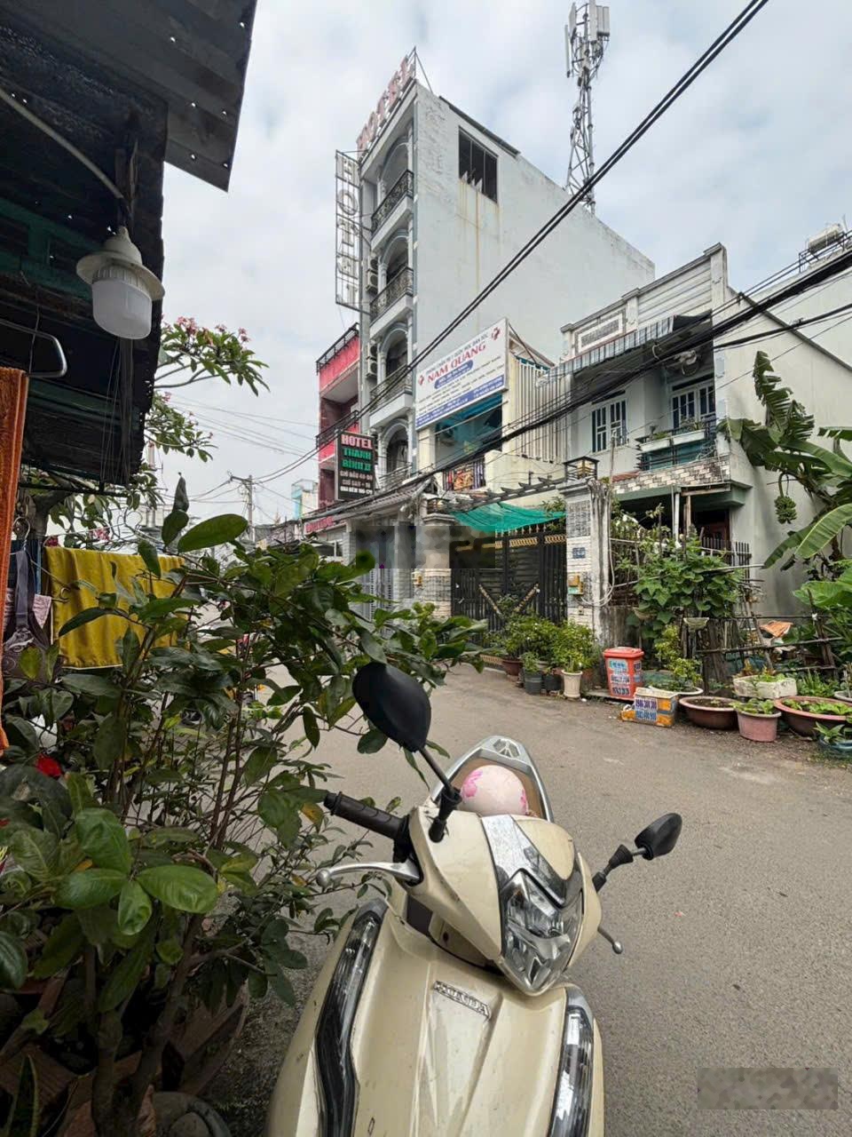 Bán nhà cũ đường liên khu 4-5 phường bình hưng hòa bình tân 4x12 giá 3ty650