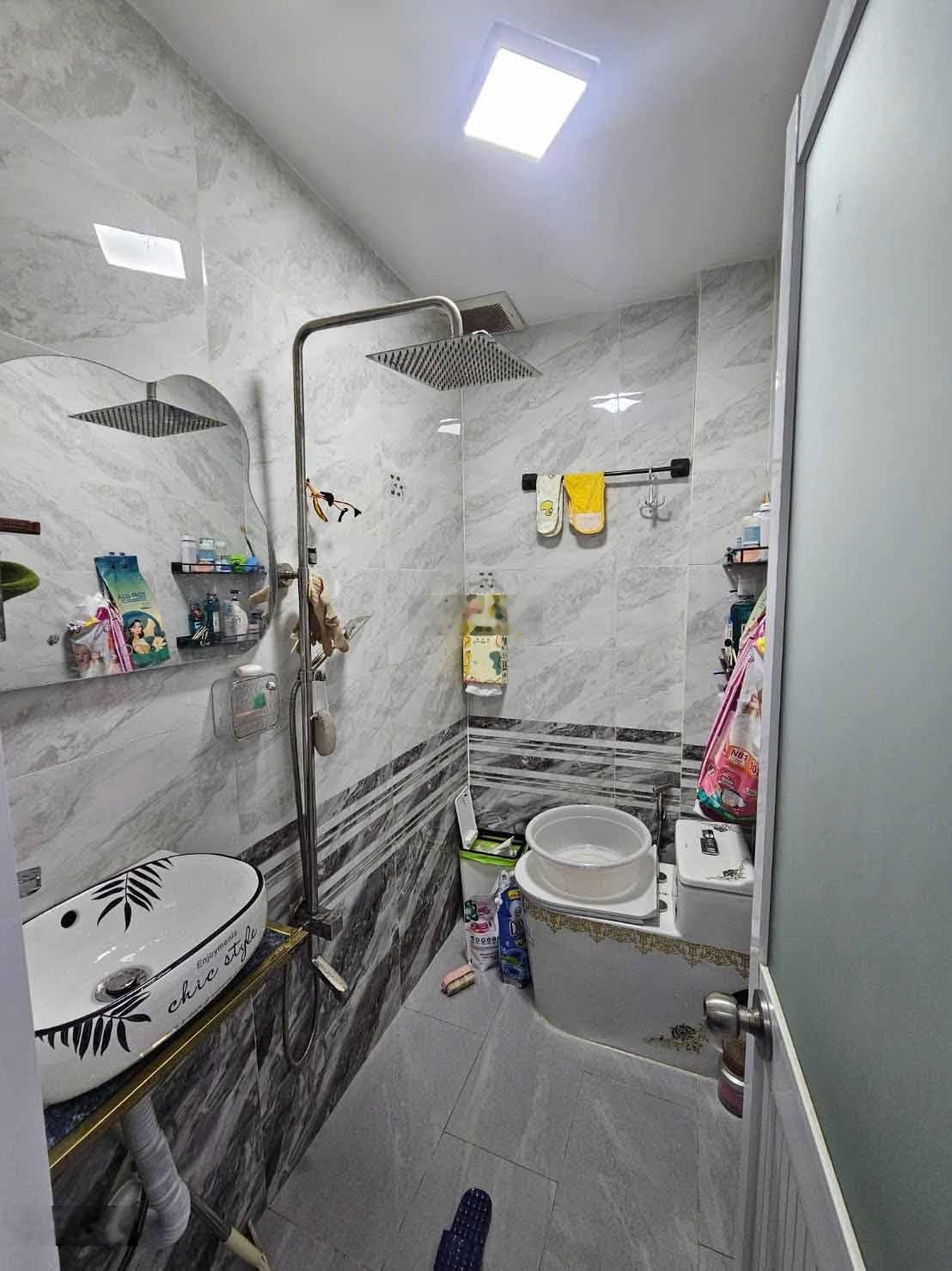 Nhà mới vào ở ngay| 2 tầng| gần cầu Nhị Thiên Đường, đường Phạm Thế Hiển