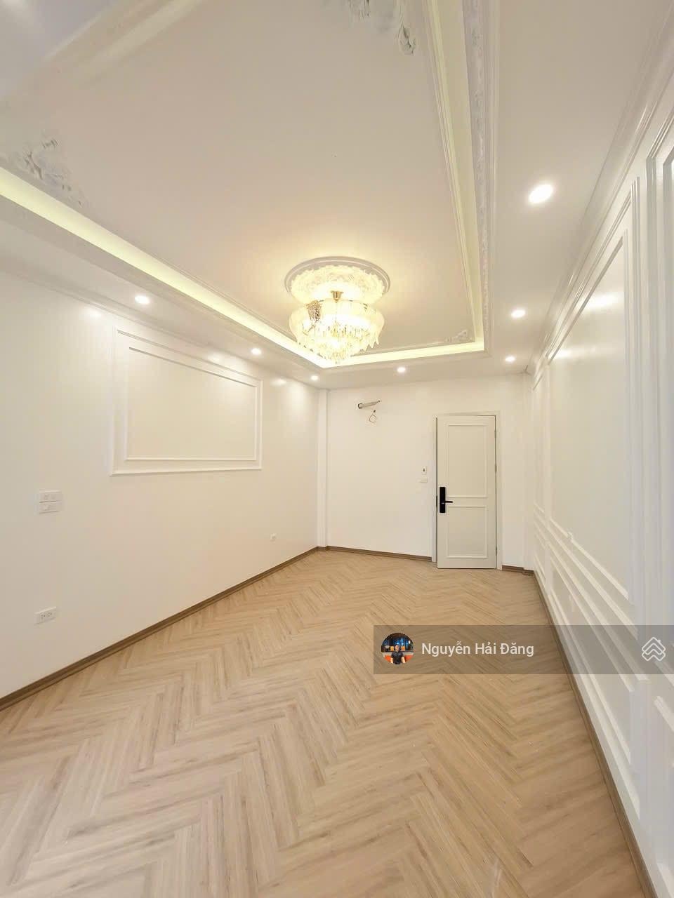 Bán nhà phố kinh doanh ô tô tránh ngay Vũ Trọng Khánh Mỗ Lao - 40m2 x 6T thang máy, Full Nội Thất