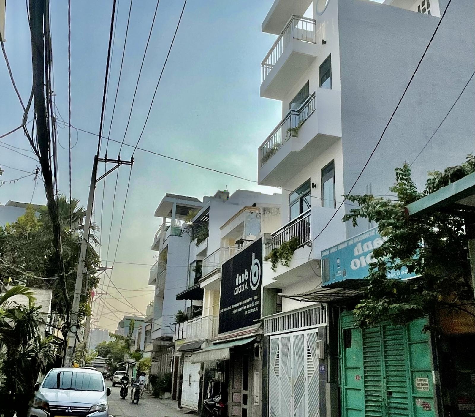 Nhà mới, ngang 5m hiếm, 3 tầng kiên cố, hẻm ô tô tránh, Phú Thuận, Gò Ô Môi chỉ 8.6 tỷ