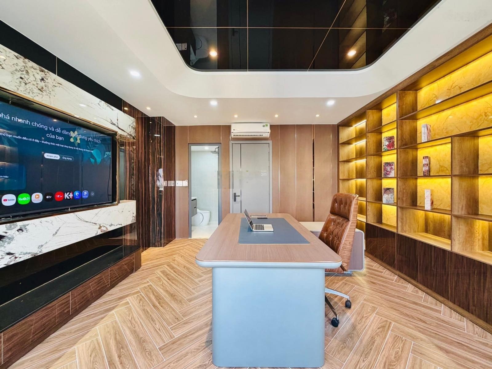 Siêu phẩm nhà phố cao cấp có thang máy - hẻm 1 trục tại sát mặt tiền - 4,6 x 18 trệt lửng 4 lầu