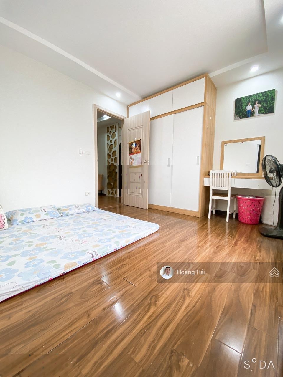 Cực hiếm bán CHCC sát Việt Hưng DT 75m2 3PN/2WC tầng cao thoáng mát giá 5,1 tỷ