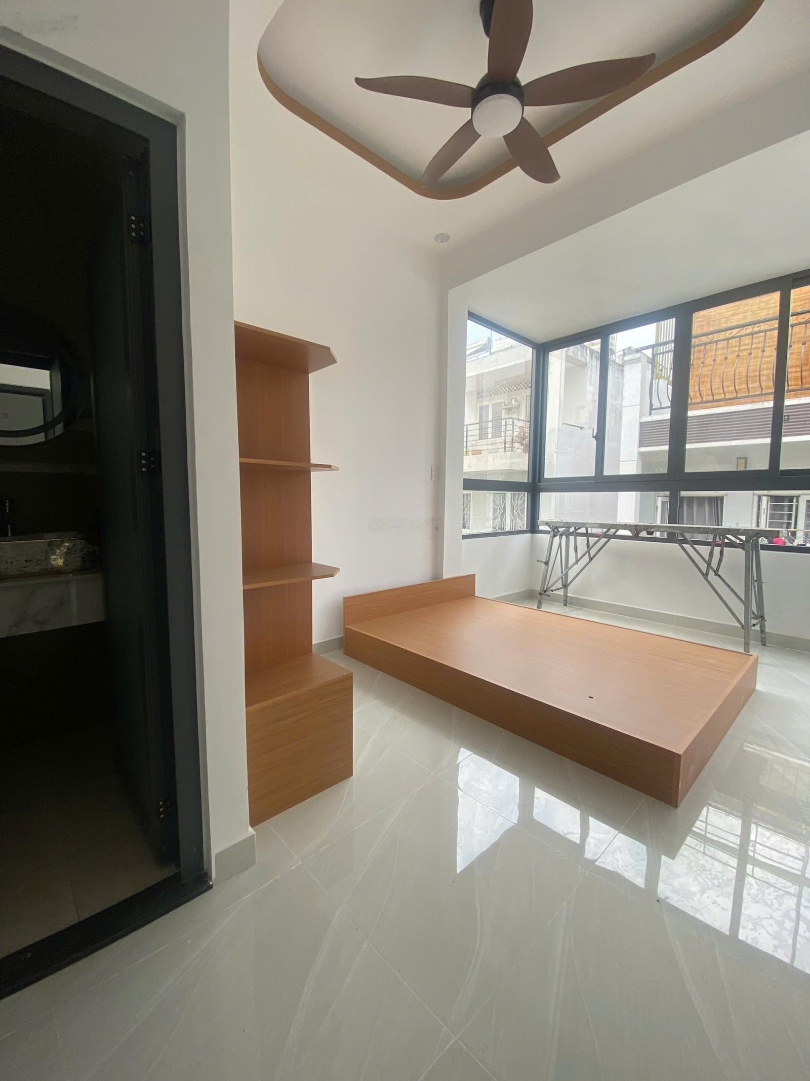 Hẻm xe hơi né nhau đường hòa hảo q10 - cách mặt tiền 5 bước, dt: 7x5m, 4 tầng 7pn, chỉ: 8 tỷ