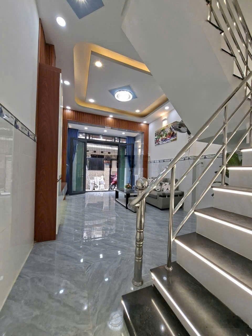 Bán nhà đẹp full nội thất hẻm 1225 đường Phạm Thế Hiển P5 Q8