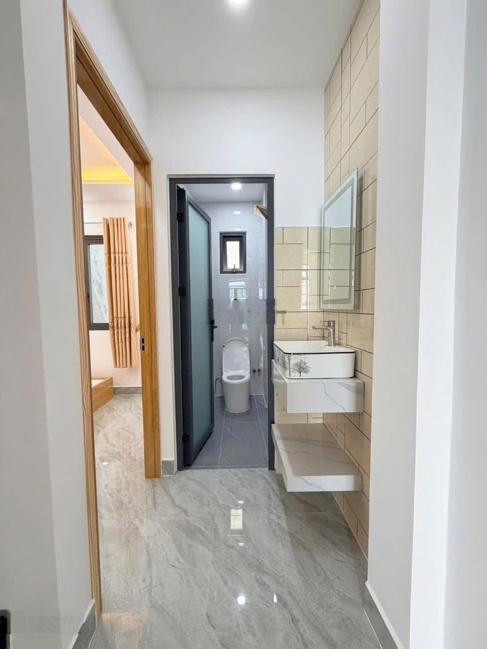 Nhà phố Thạnh Xuân 25 - phường Thạnh Xuân, DT 4,7 x11m, đường 8m, giá 5tỷ490, LH 0933015839