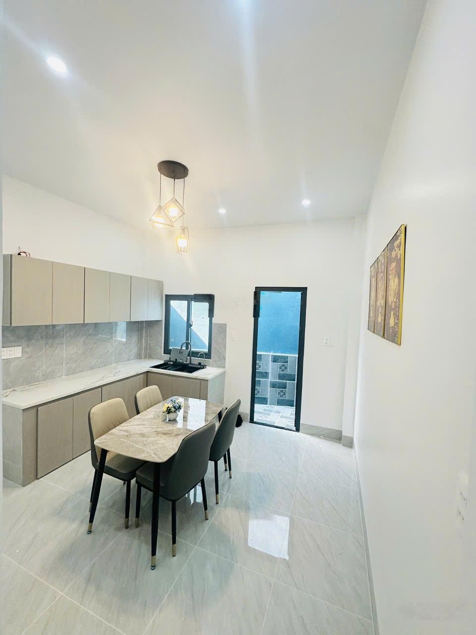 Nhà mới full nội thất duy nhất 1 căn giá cạnh tranh khu vực - p. an binh - rạch giá an giang