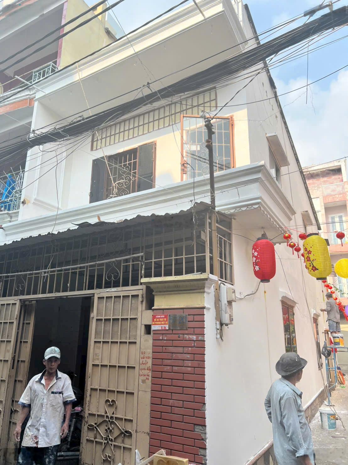 Bán nhà căn góc hẻm xe hơi Bùi Thị Xuân,Tân Bình. DT 4.3x15.5m. DTCN 64.2 tỷ Giá 8.8 tỷ