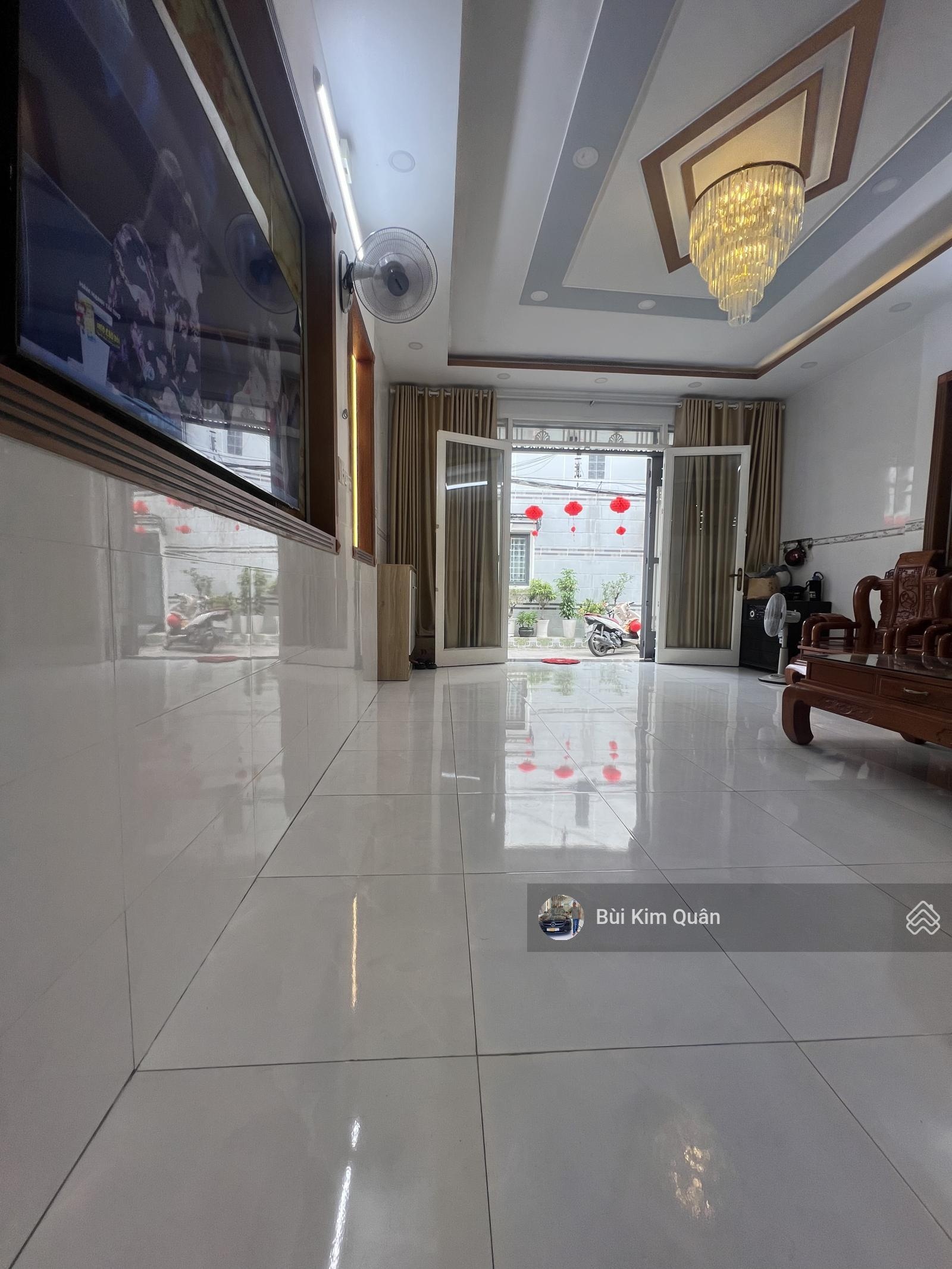 Phan Huy Ích ô tô vào nhà chỉ 8.5 tỷ 5 x 18m (90m2) vuông đẹp, không lộ giới 1 T