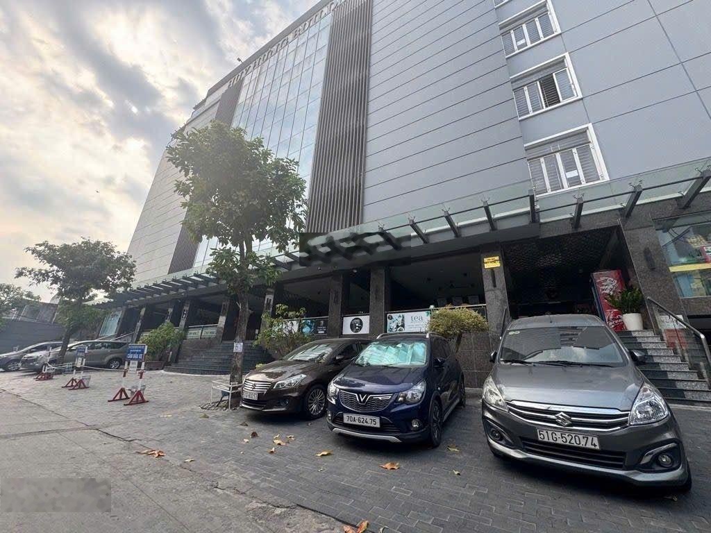 Đất phân lô - ngay aeon mall tên lửa - xây 5 tầng -(4x15m) khu y tế kỹ thuật cao - chỉ: 5.5 tỷ