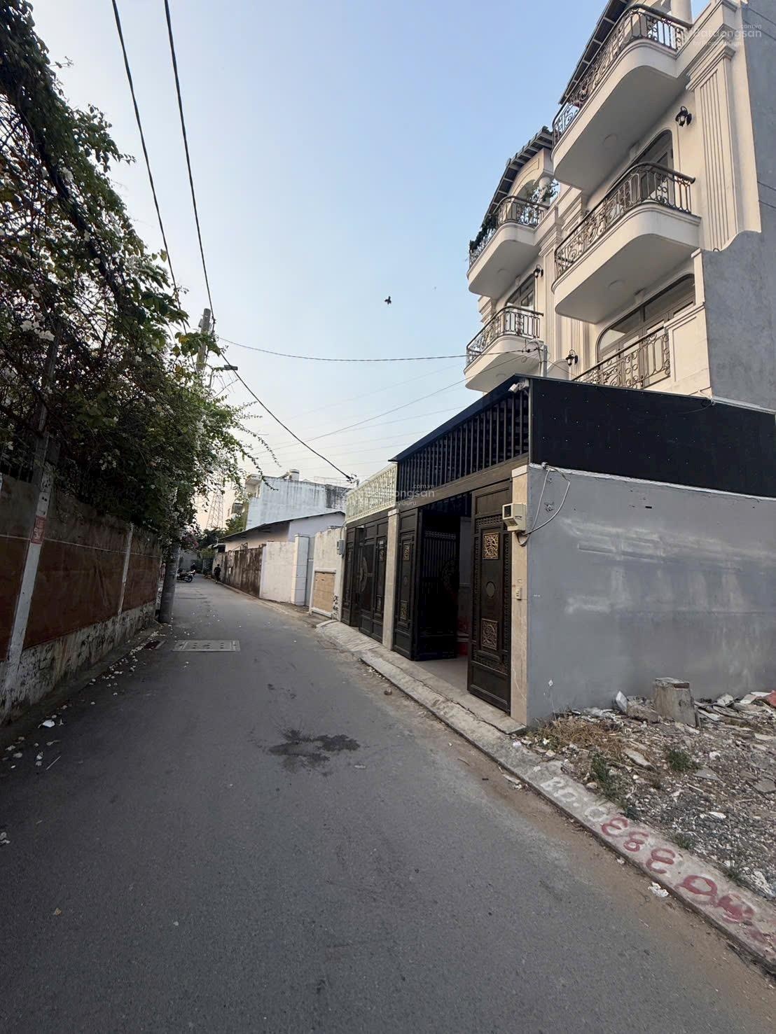 Bán gấp lô đất đường 11 Trường Thọ