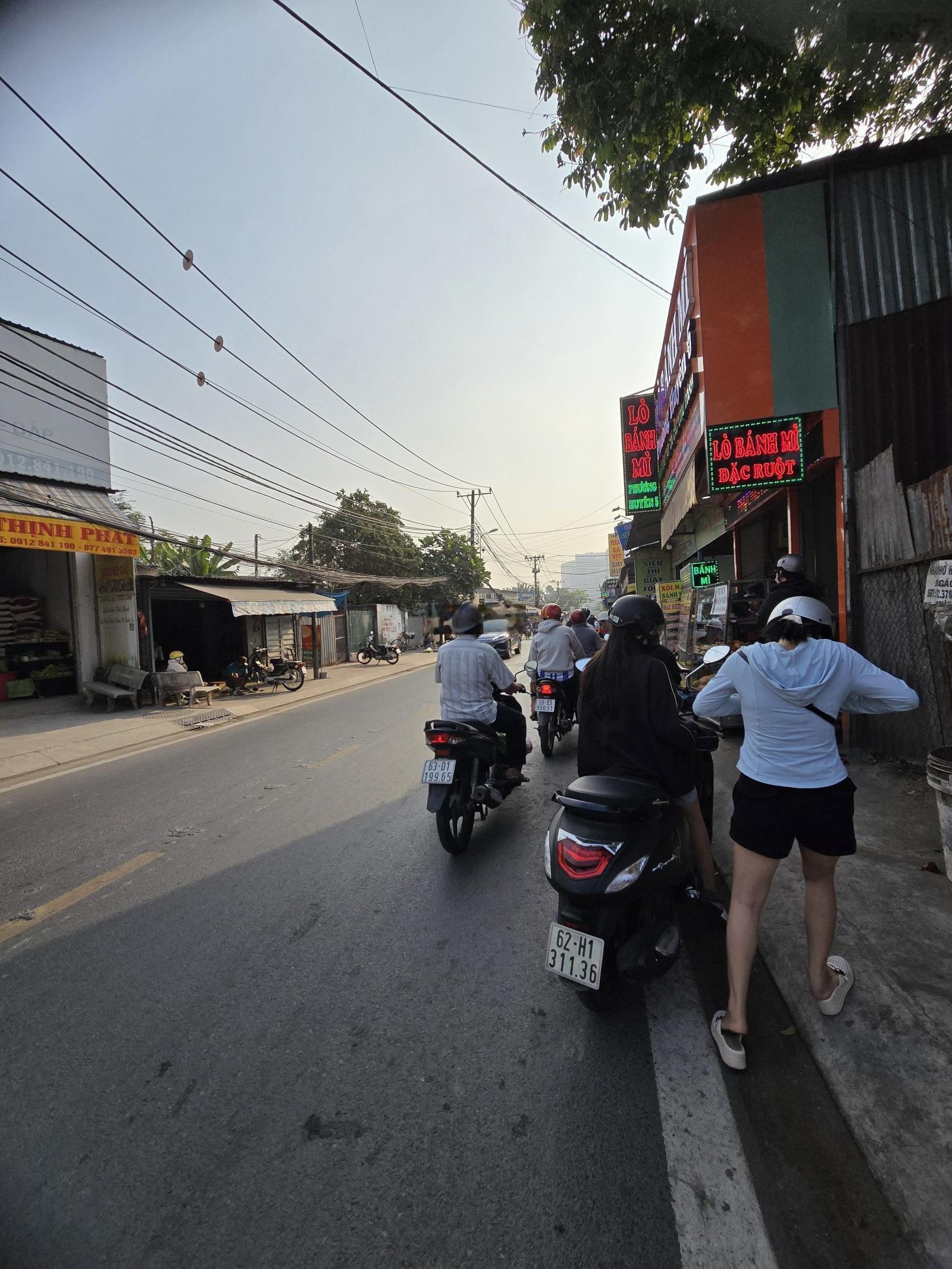 Nhà mặt tiền kinh doanh phước thiện 150m2, ngang 5m. Giá 13.5 tỷ