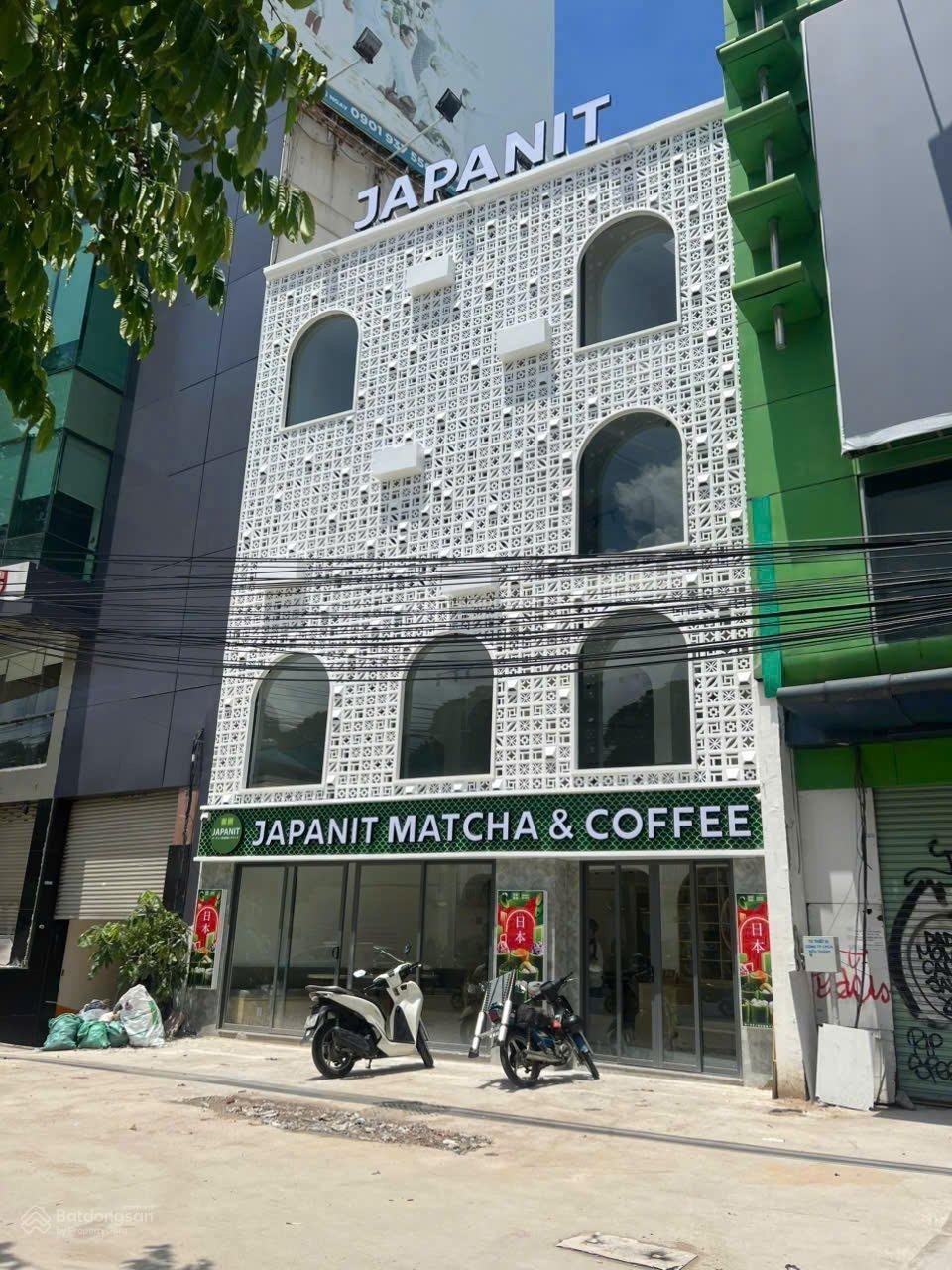 Xuất cảnh bán gấp - Bán nhà Cách Mạng Tháng 8 105m² 4 tầng - 110 tỷ