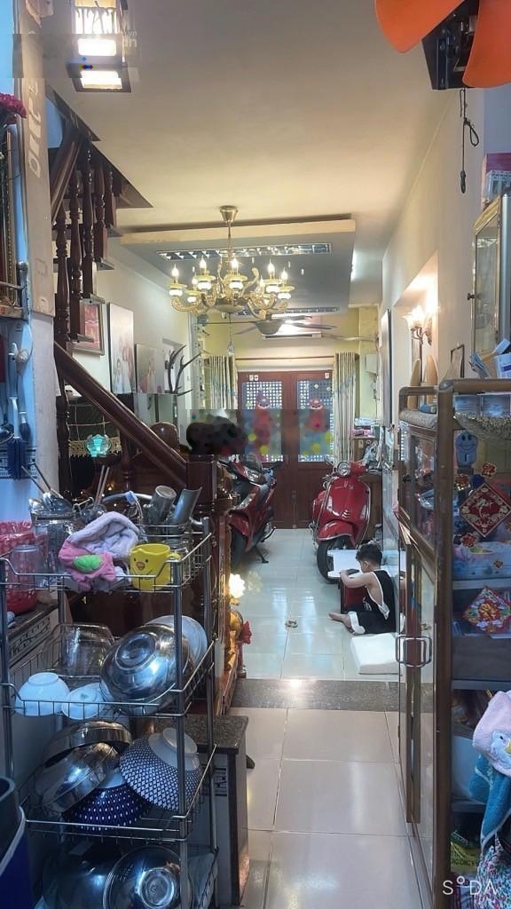 Gò Vấp Bán nhà 1 trệt 1 lửng 2 lầu, diện tích sàn: 100m2, 6 phòng, hẻm xe hơi, gần BV 175