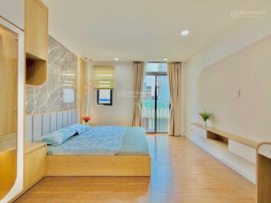 Nhà 4 tầng - Sát Q1, Chợ Bà Chiểu - HXH cách vài bước chân - tặng full nội thất - Nhỉnh 6Tỷ TL