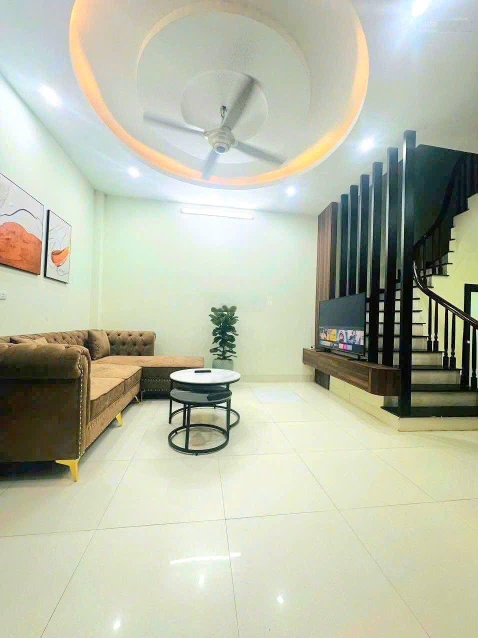 Bán nhà mỹ đình 31.4m² x 5 tầng, mt 3.1m gần ô tô ở ngay, giá 8,1 tỷ