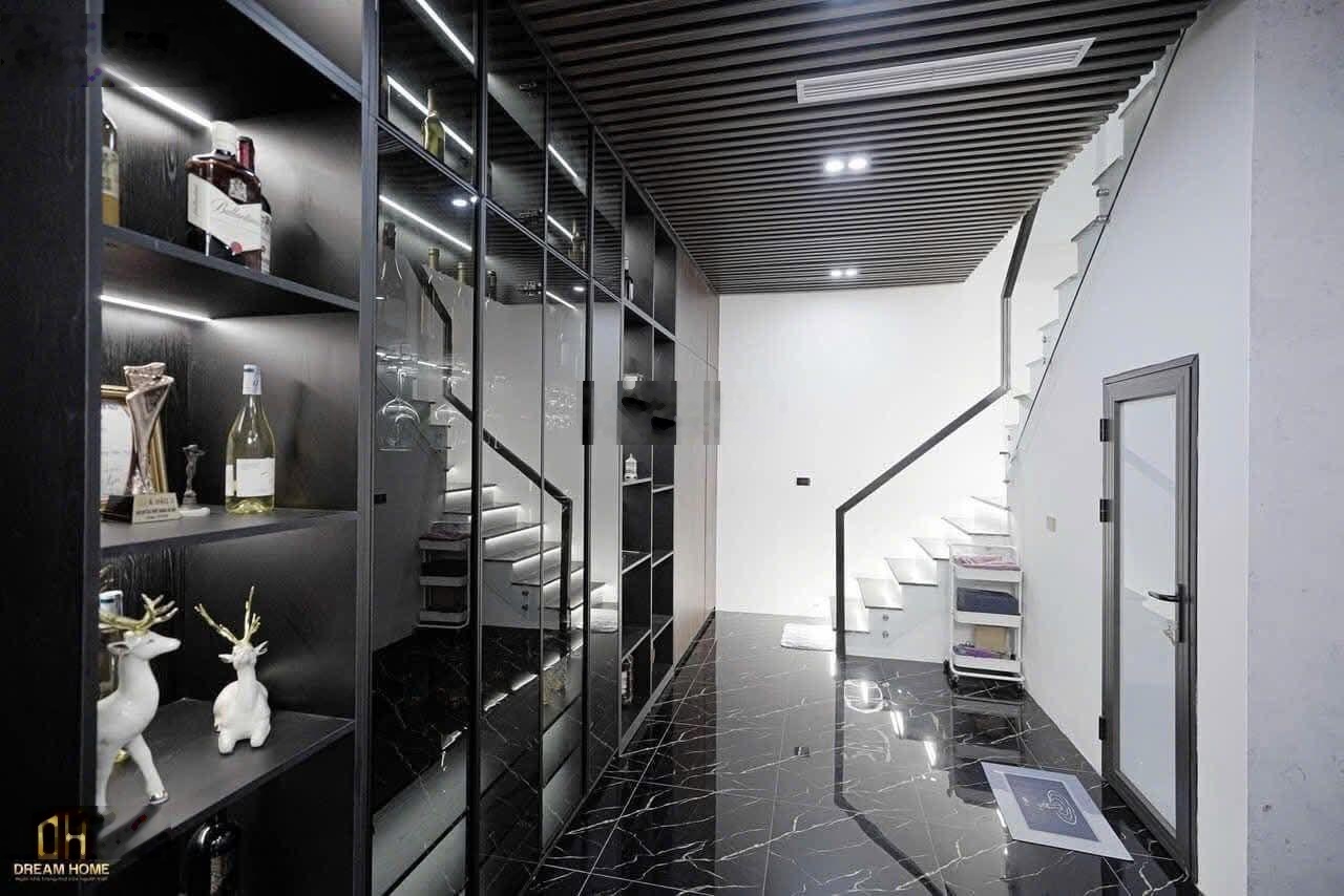 Chỉ 10 tỷ sở hữu căn nhà trong mơ phố tân mai 45m*6t - view hồ - ô tô đỗ cửa - nội thất vip ở ngay